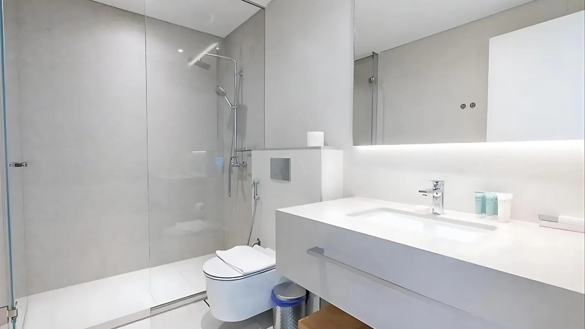 La Vie Jbr Beatiful 1 Bed Seafront Apartment Dubai